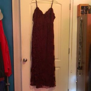 A Night In Tokyo Lace Dress - Burgundy